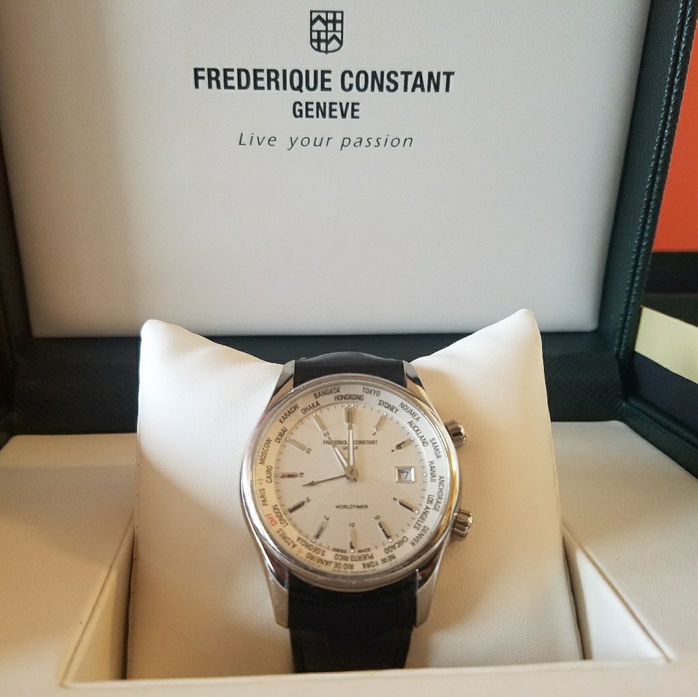 FREDERIQUE CONSTANTIndex Worldtimer Silver Dial